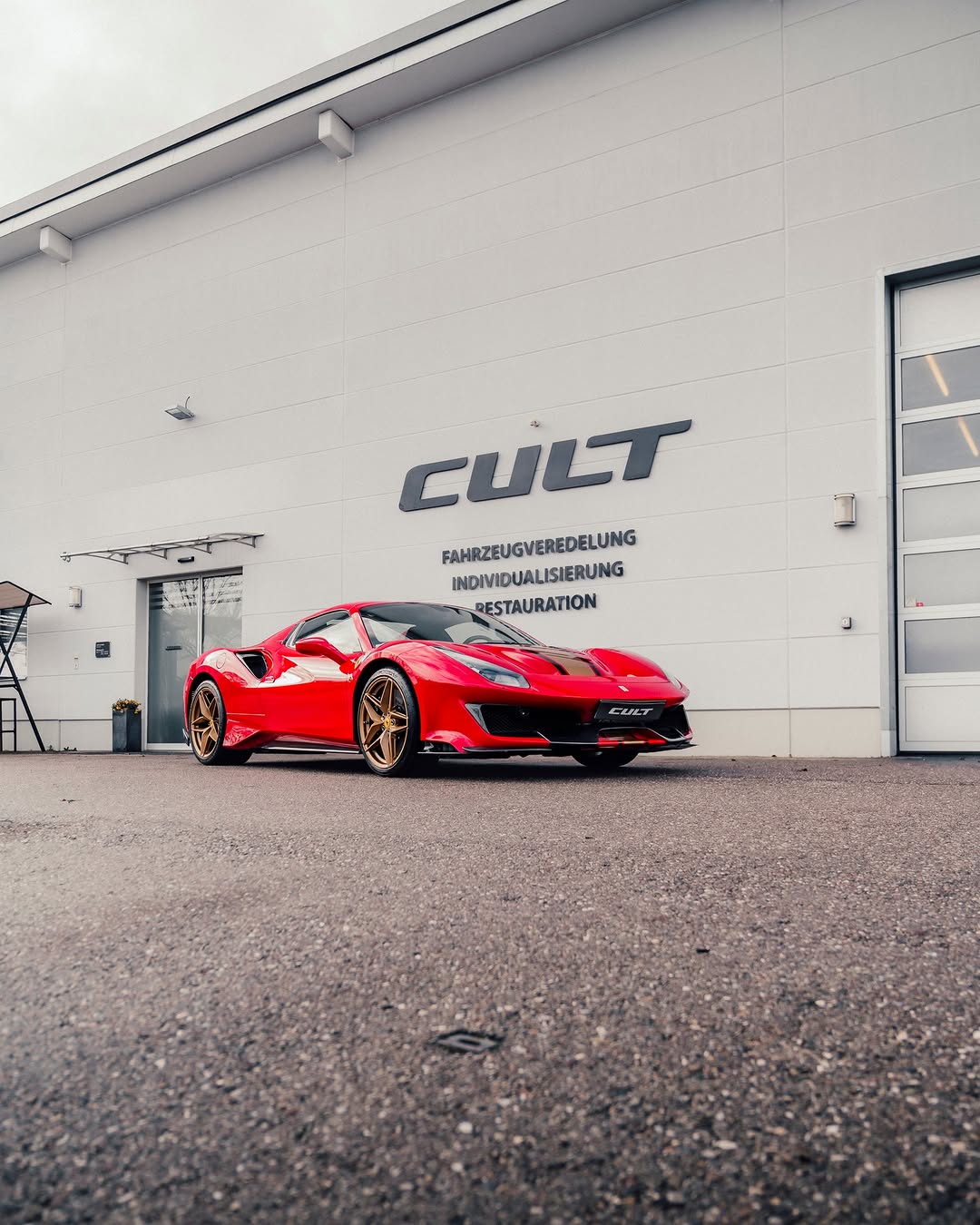Ferrari 488 Pista (Alcantara)