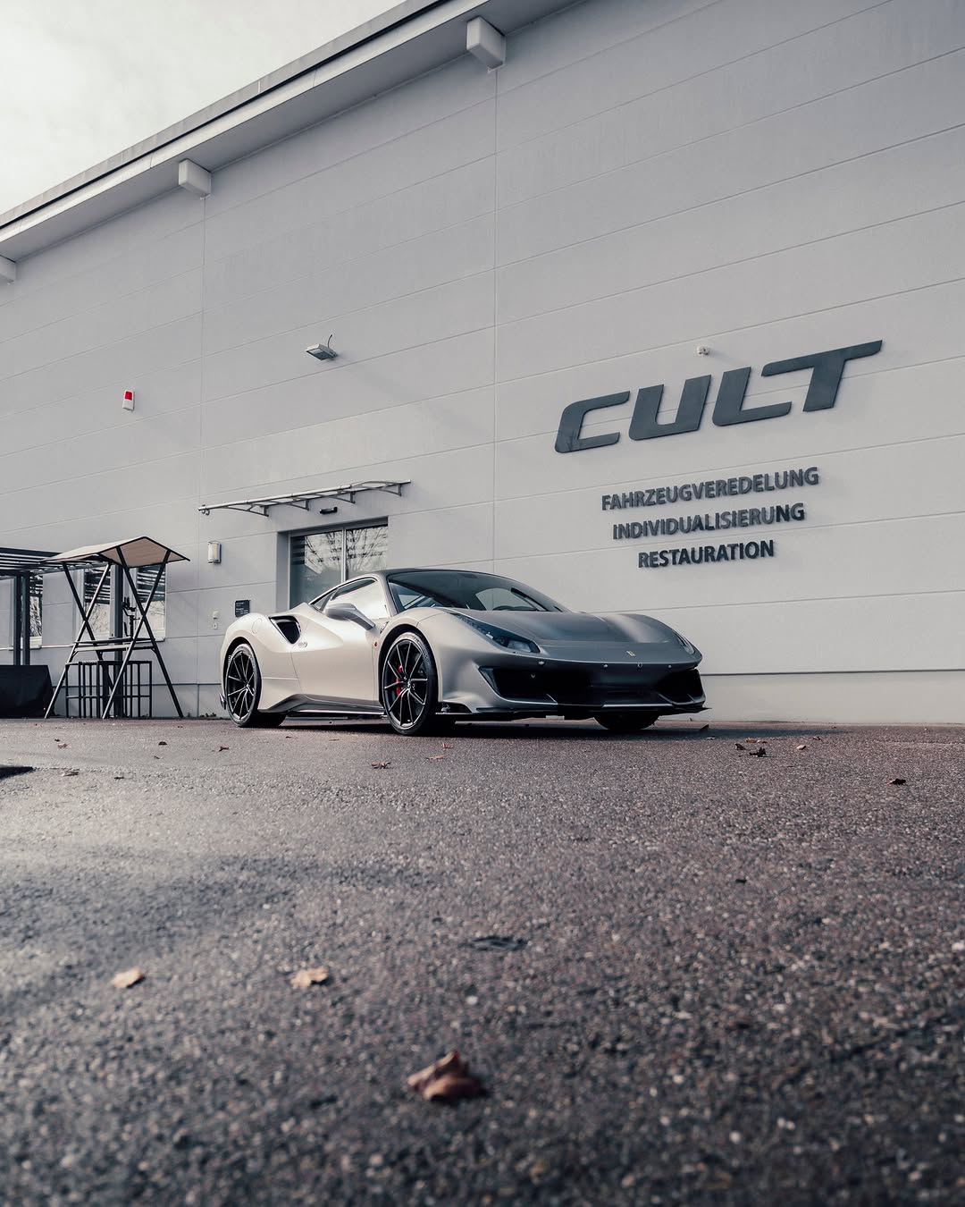 Ferrari 488 Pista (Grigio Titanio)